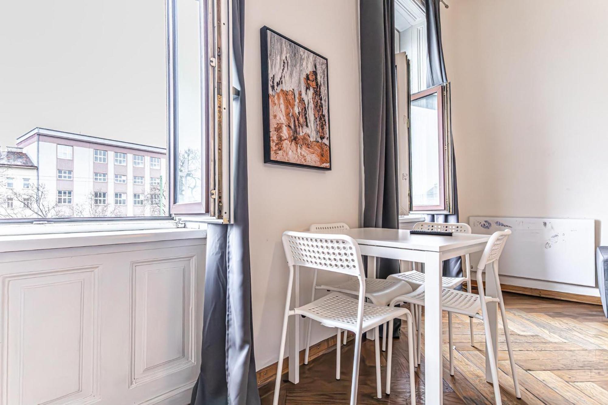 Gorgeous 1Br Apt Near Akh Hospital Viena Exterior foto