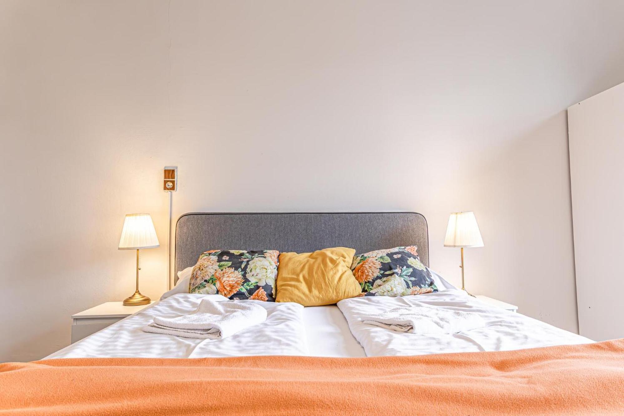Gorgeous 1Br Apt Near Akh Hospital Viena Exterior foto
