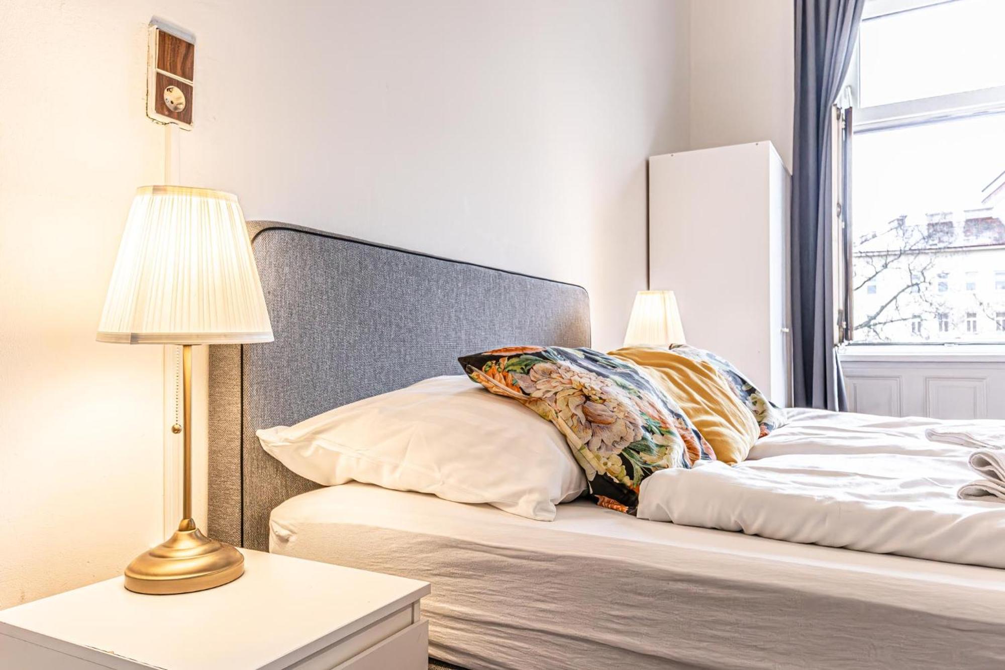 Gorgeous 1Br Apt Near Akh Hospital Viena Exterior foto